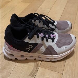On Running Women's Purple and White Sneakers